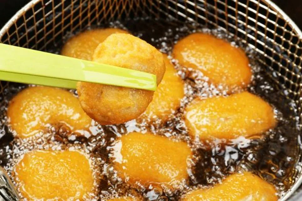 Waspada! Bahaya Makanan Berminyak yang Tersembunyi di Balik Kenikmatan Rasanya