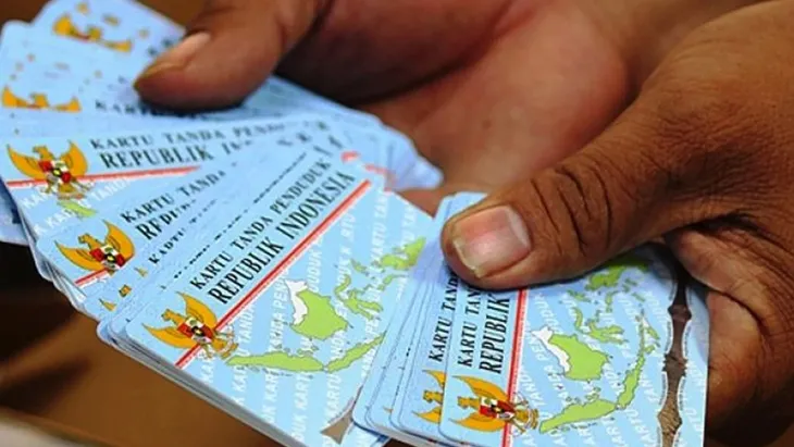 Dukcapil Blitar Ancam Nonaktifkan NIK Warga yang Belum Rekam e-KTP, Batas Akhir 30 April 2025