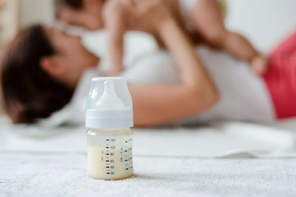 Kebutuhan ASI Bayi Sesuai Usia: Panduan Lengkap untuk Ibu Menyusui
